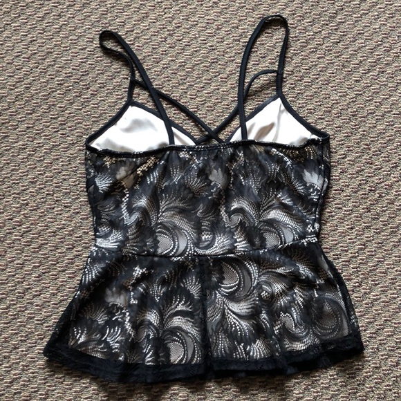 Top - Picture 2 of 2